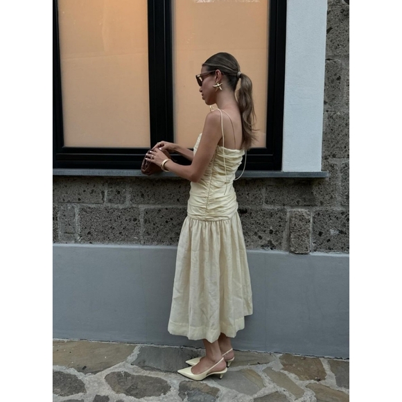 Elegant Cream Strapless Dress - Picture 7 of 14